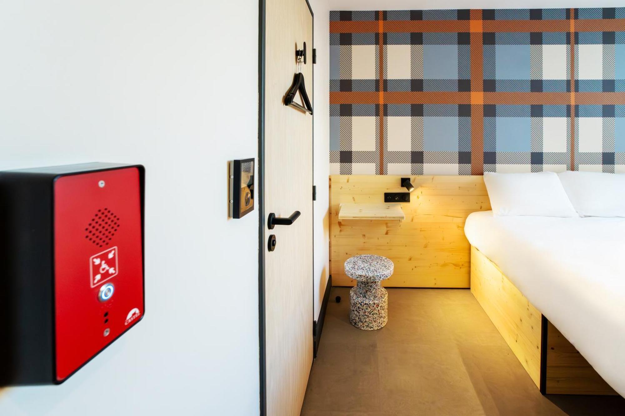 Easyhotel Marseille Euromed Dış mekan fotoğraf