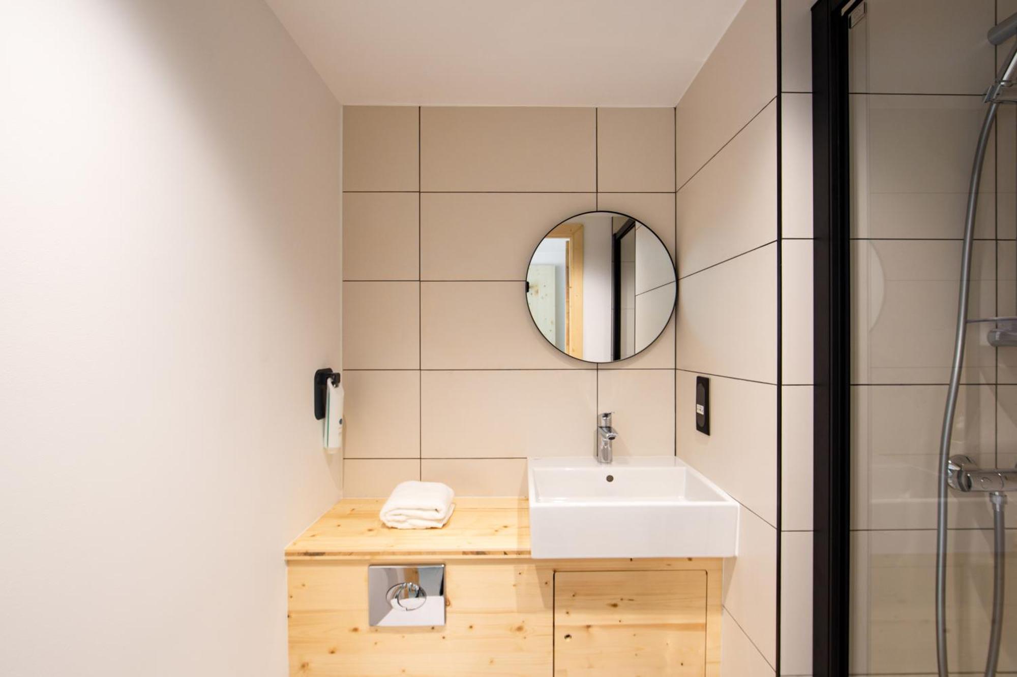 Easyhotel Marseille Euromed Dış mekan fotoğraf
